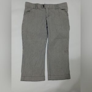 American Eagle Outfitters Women's Size 8 Pinstripe Capris